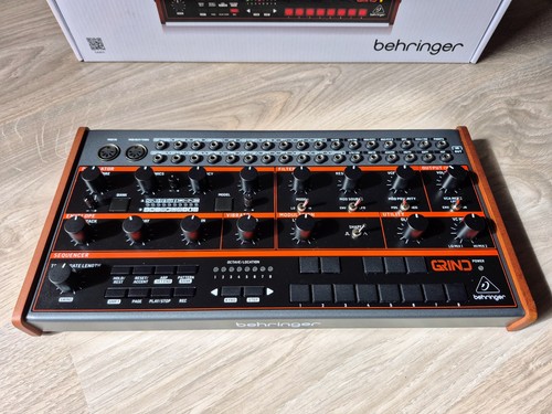 Behringer grind synthesizer - -,